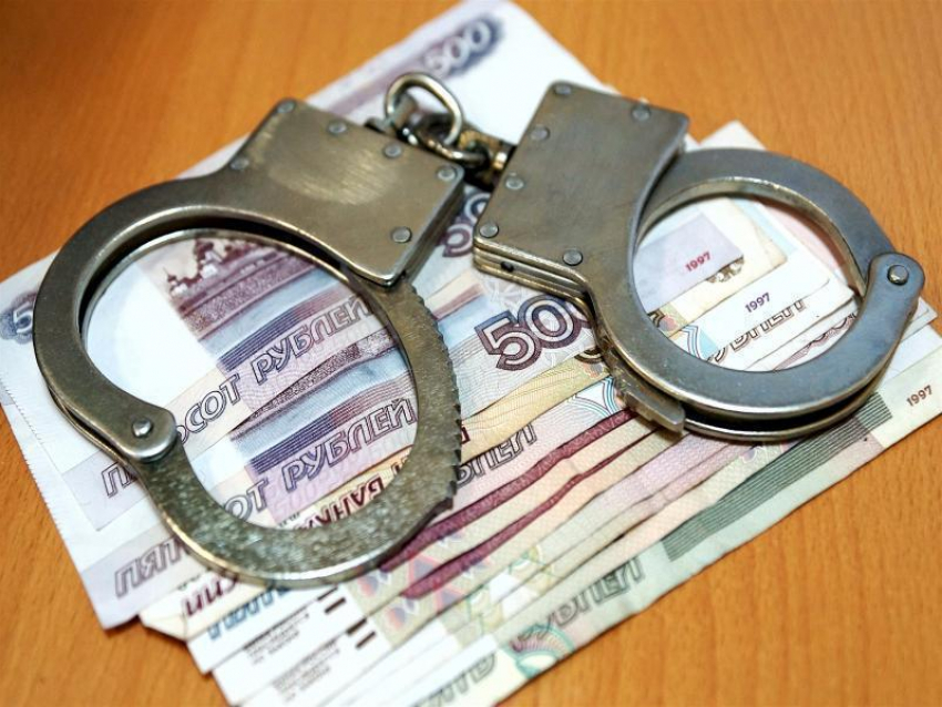 Жительницу Камышина в очередной раз обманули мошенники