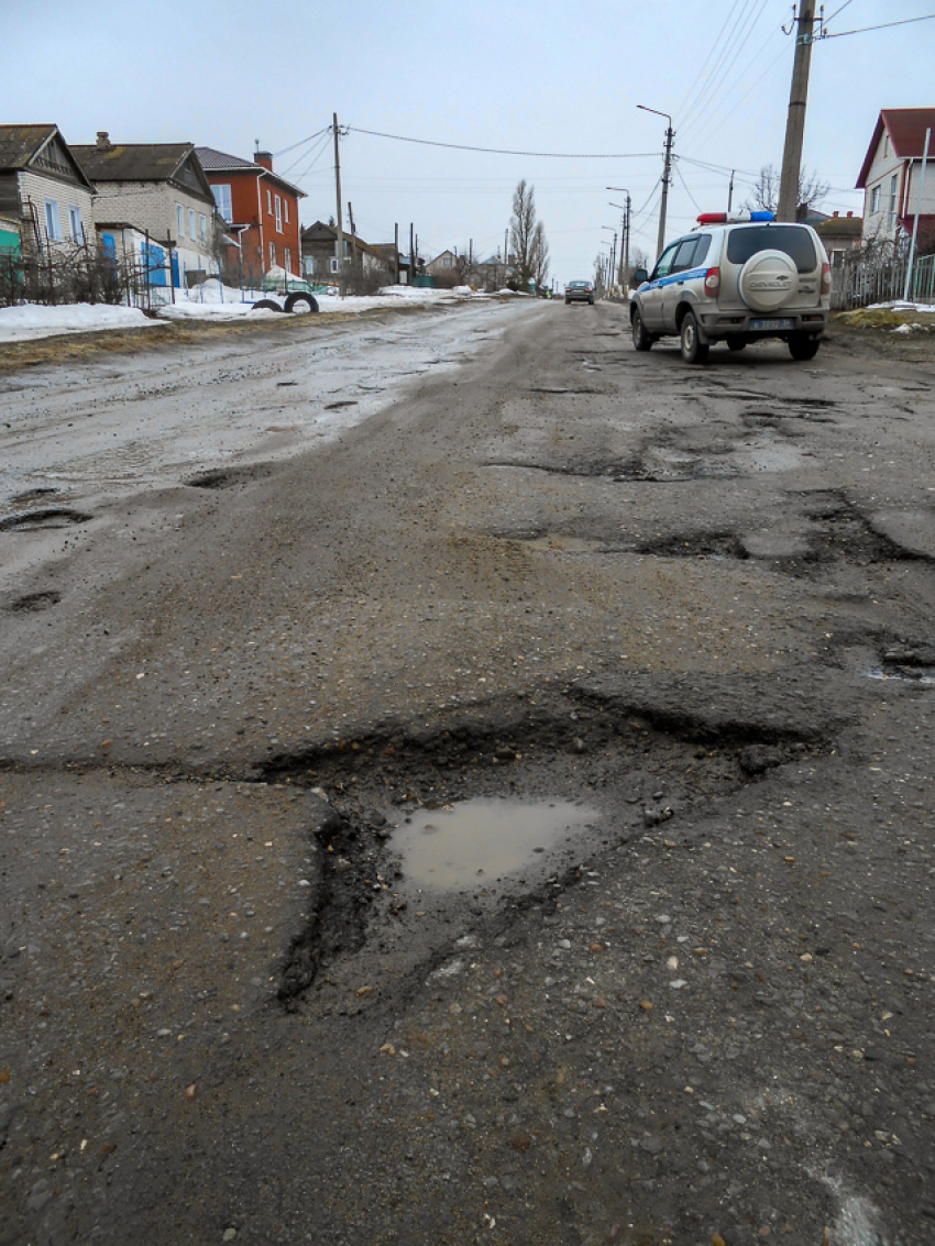 Стало подробнее известно, какие дороги мечтают отремонтировать в этом году власти Камышина, но даст ли денег областной бюджет, - вопрос