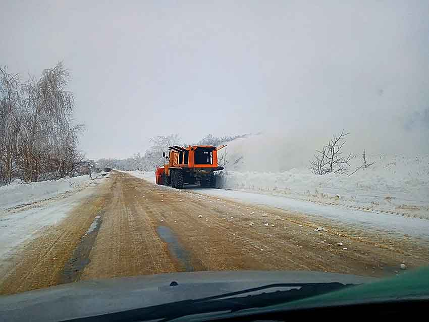 На трассе от Камышина до Волгограда и Саратова идет снег, но она пока открыта