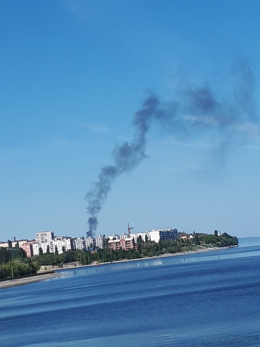 В Камышинском районе горел дом, а в Камышине - сухостой