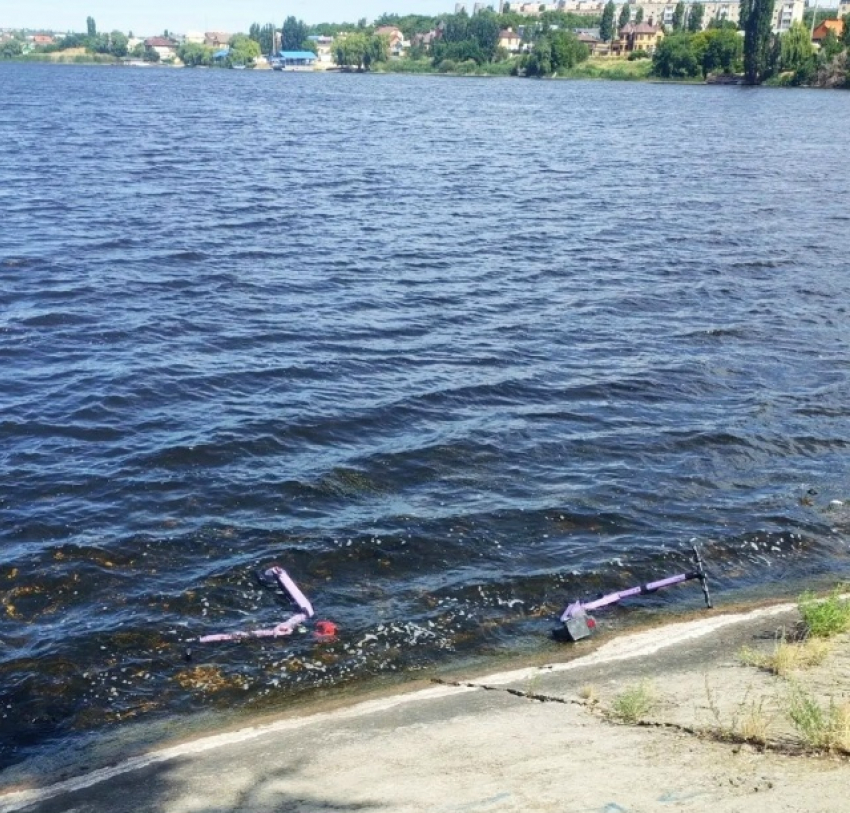 В Камышине на роль «утопленников» выбрали самокаты