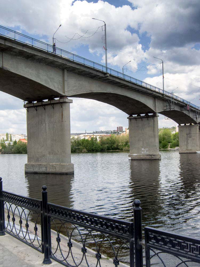 Камышанам пообещали «дотянуть» берегоукрепление до моста