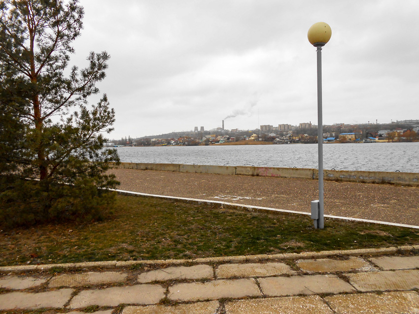 Слабый мороз, слабый снег и неслабый ветер: погода в Камышине 26 декабря