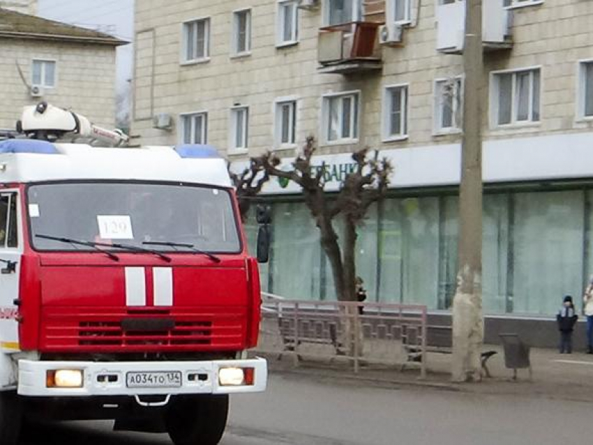 В Камышине вспыхнул факелом автомобиль «Нива": причина