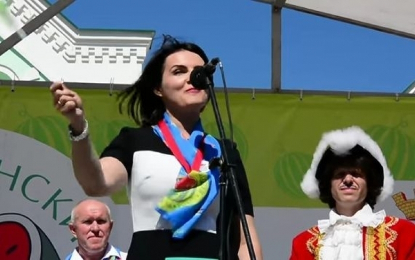 Волгоградский политолог предположил абсолютную покладистость в Госдуме депутата от Камышина Анны Кувычко