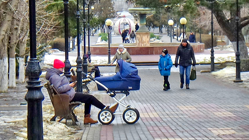 Как жителей Волгоградской области пугают введенным Путиным налогом на бездетность