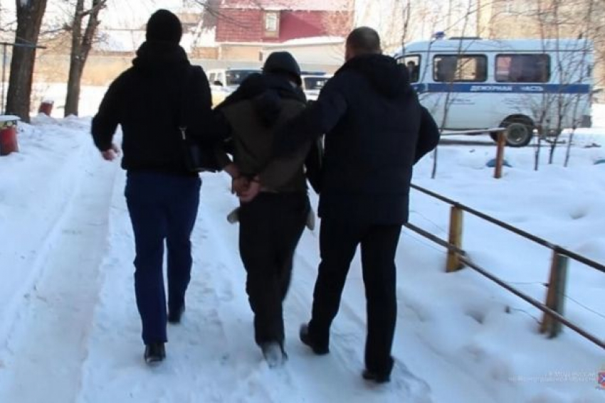 "Волга-Медиа": «В Сети обсуждают видео с задержания похитителя 11-летней камышанки"