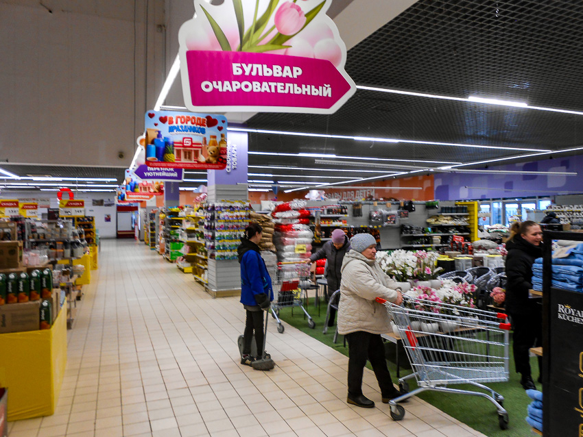 В магазинах Камышина развернулась большая предпраздничная торговля (ВИДЕО)