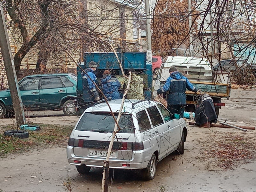 В Камышине всю ночь жители района улицы Молодежной провели с холодными батареями