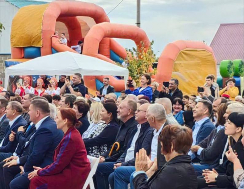 Как Арбузный фестиваль в Камышине проиграл по числу статусных гостей сельскому празднику в соседнем с Камышинским районе