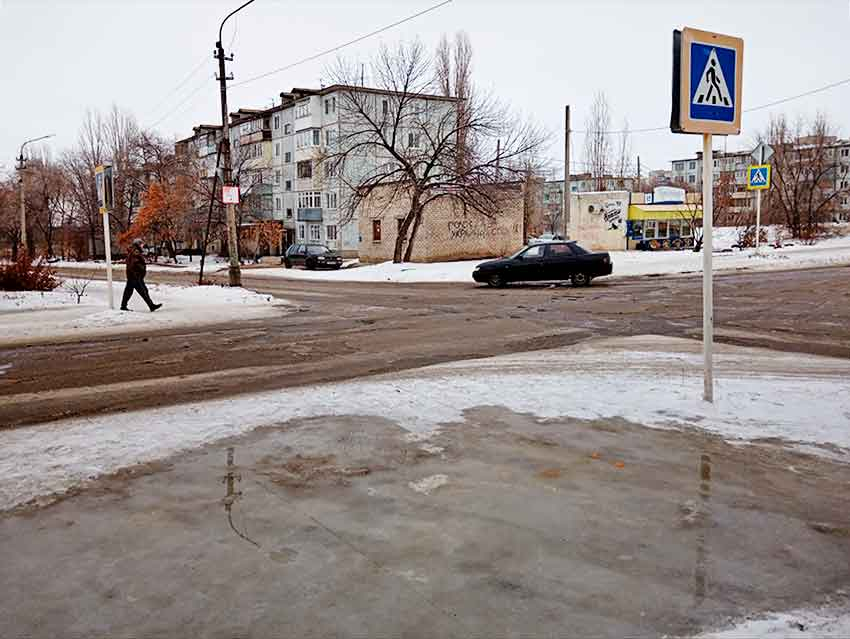 В Камышине на улице Циолковского 32-летний мужчина чуть не изнасиловал несовершеннолетнюю девушку