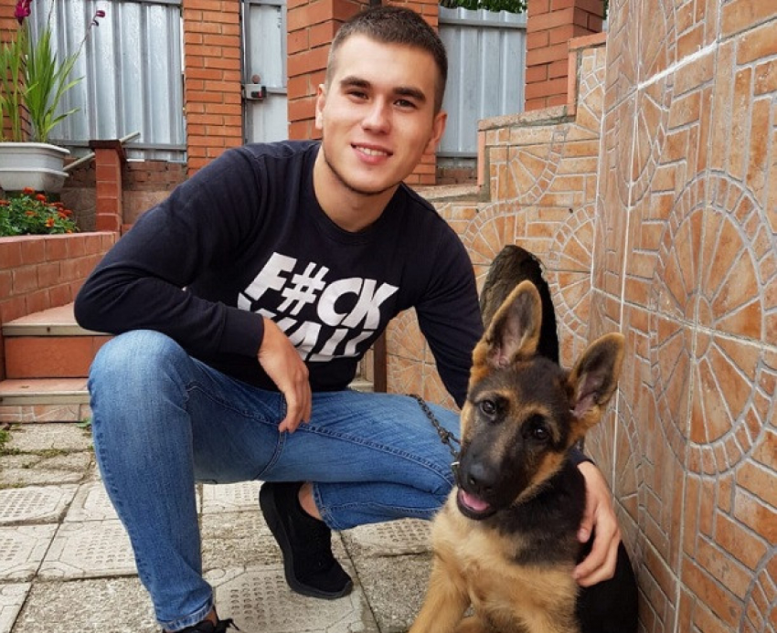 «В морге его не узнали»: сегодня похоронили погибшего в страшной аварии на мосту сироту, -  «Блокнот Волгограда"