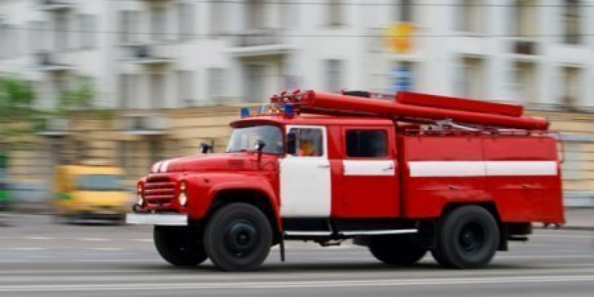 В Камышине в частном доме тушили пожар