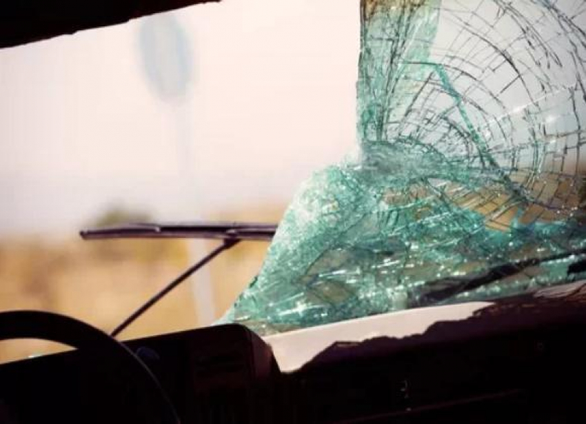  На автодороге «Калининск – Жирновск – Камышин» в аварии на смерть разбилась 29-летняя девушка