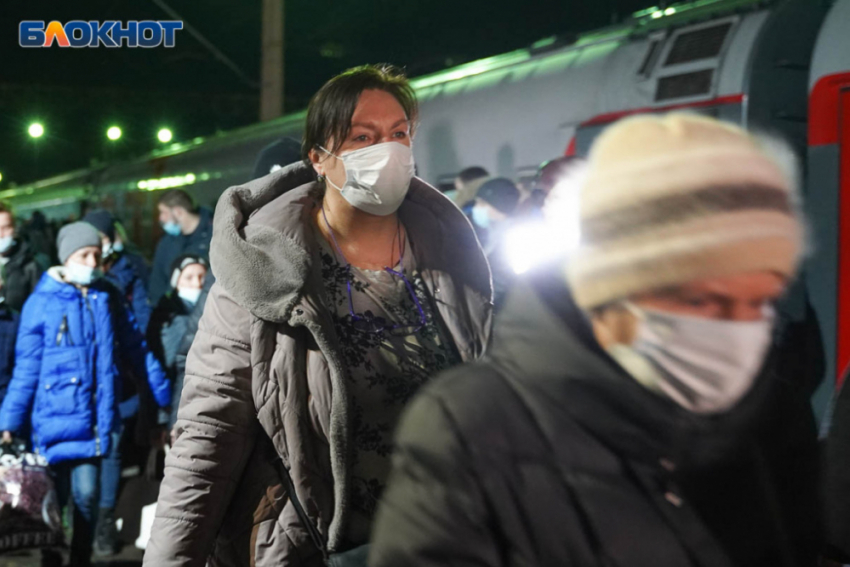 В Волгограде пассажиров эвакуировали из железнодорожного вокзала и аэропорта из-за фейковой угрозы минирования