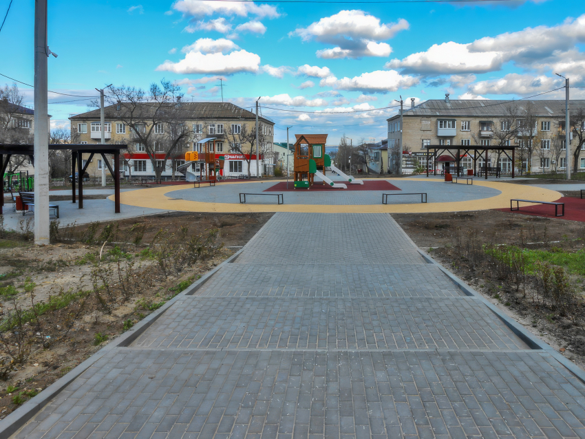 "Раньше этот «пятачок» в Камышине проезжали, не притормозив, - не переучились и сейчас", - камышанин