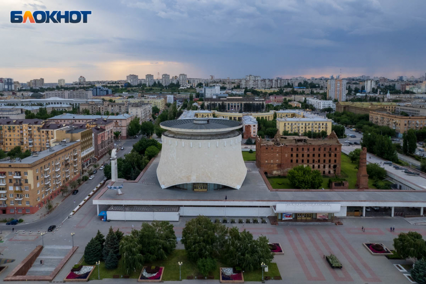 До двух выросло число жертв при ракетном ударе по Волгограду 