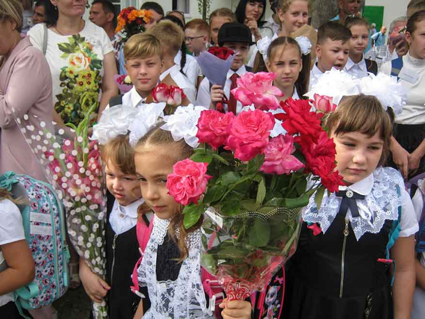 Выплату в 17 тысяч к 1 сентября горячо поддержали родители школьников в Волгоградской области, - «Блокнот Волгограда"