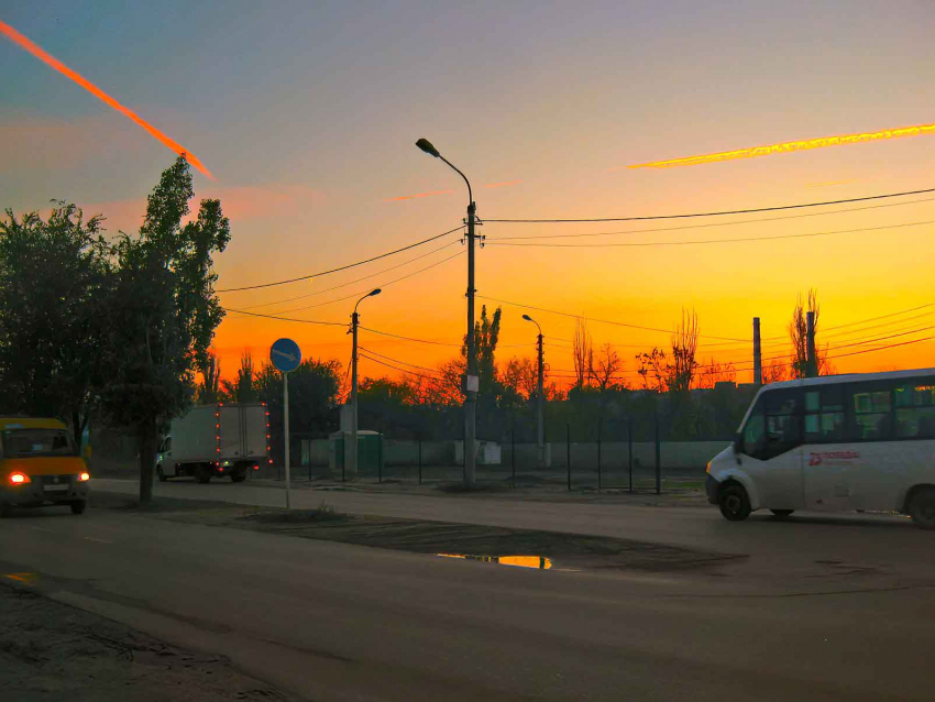 Запрет полетов военных самолетов над городами поддержали участники опроса в Волгоградской области