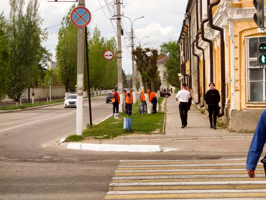 У тружеников Волгоградской области почти на тысячу упали зарплаты