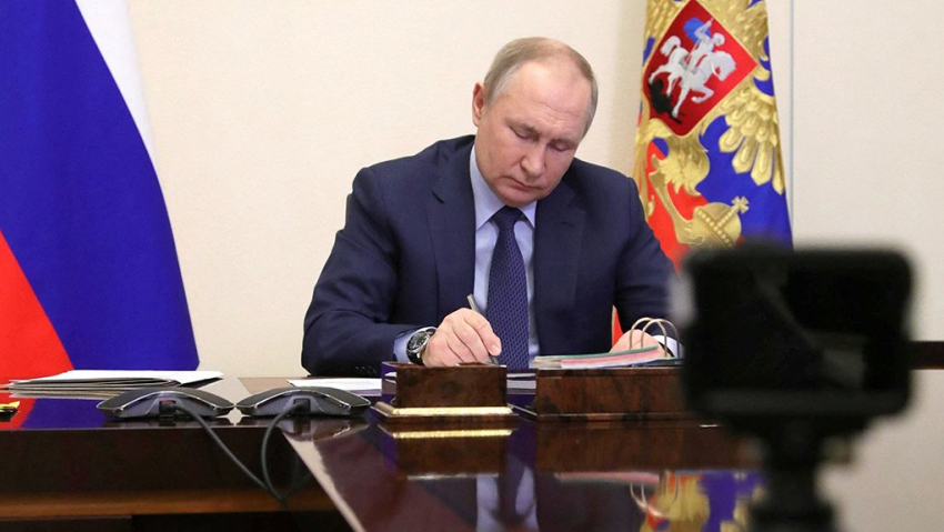 Путин назначил выплаты в случае гибели командированных в ДНР и ЛНР лиц