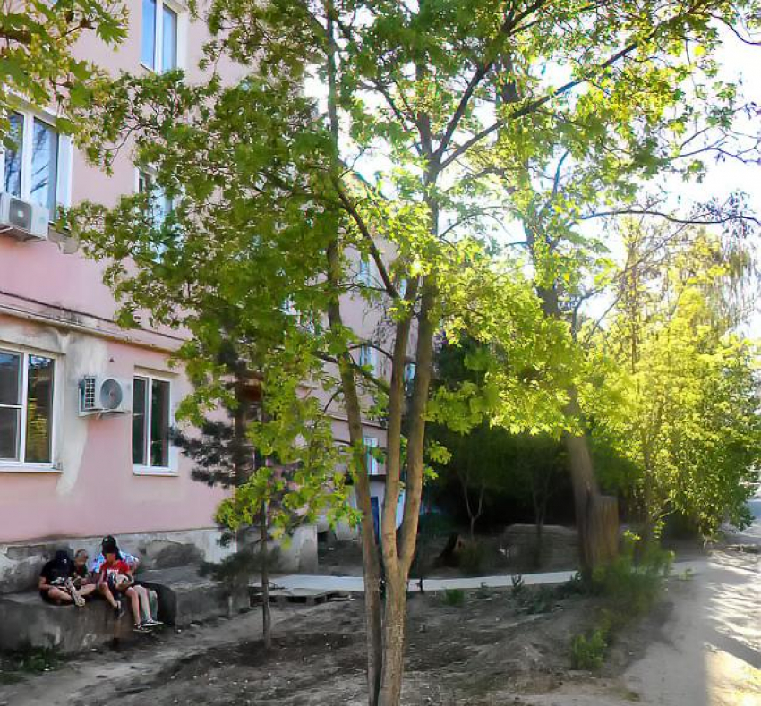 В Камышине отключают свет и горячую воду сегодня, 22 апреля, в десятках домов и даже в здании администрации