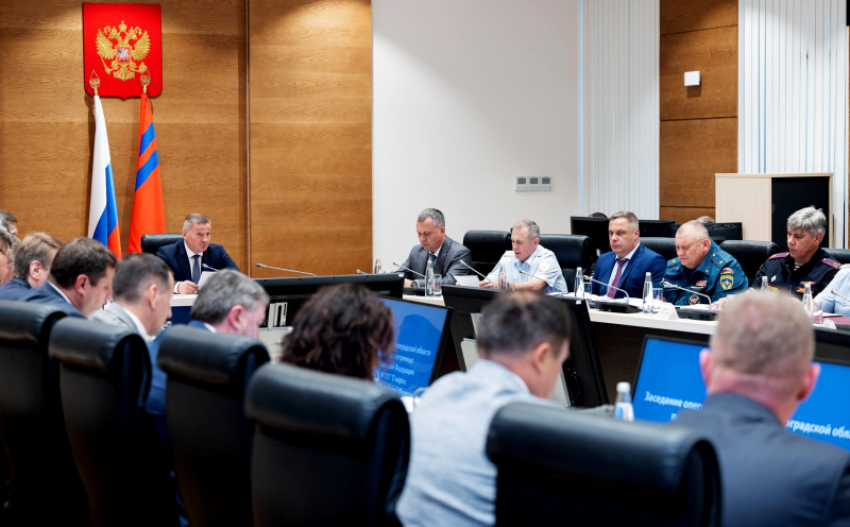 По какой теме Андрей Бочаров провел оперштаб с участием силовиков и глав муниципалитетов