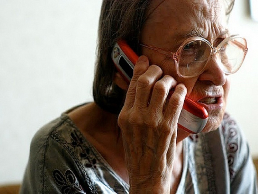 83-летняя пенсионерка из Камышина перевела мошеннику 35 000 рублей за обещанную компенсацию
