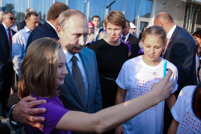 Школьница из Камышина Вика Климова поехала в путинский центр «Сириус» в Сочи
