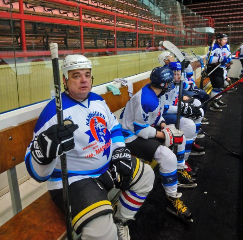 Хоккейный клуб имени А. П. Маресьева из Камышина победил команду «СтАрт-Саратов»