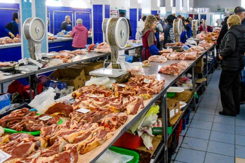 В Камышине обычные говяжьи котлеты становятся «золотыми"