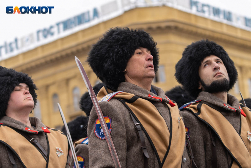 Волгоградских казаков снарядят на парад Победы в Москву за 4 миллиона из бюджета, - «Блокнот Волгограда"