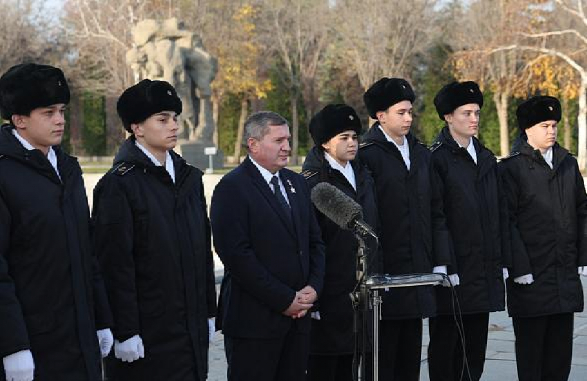 Волгоградская область передала землю Мамаева кургана на строящийся ледокол «Сталинград»