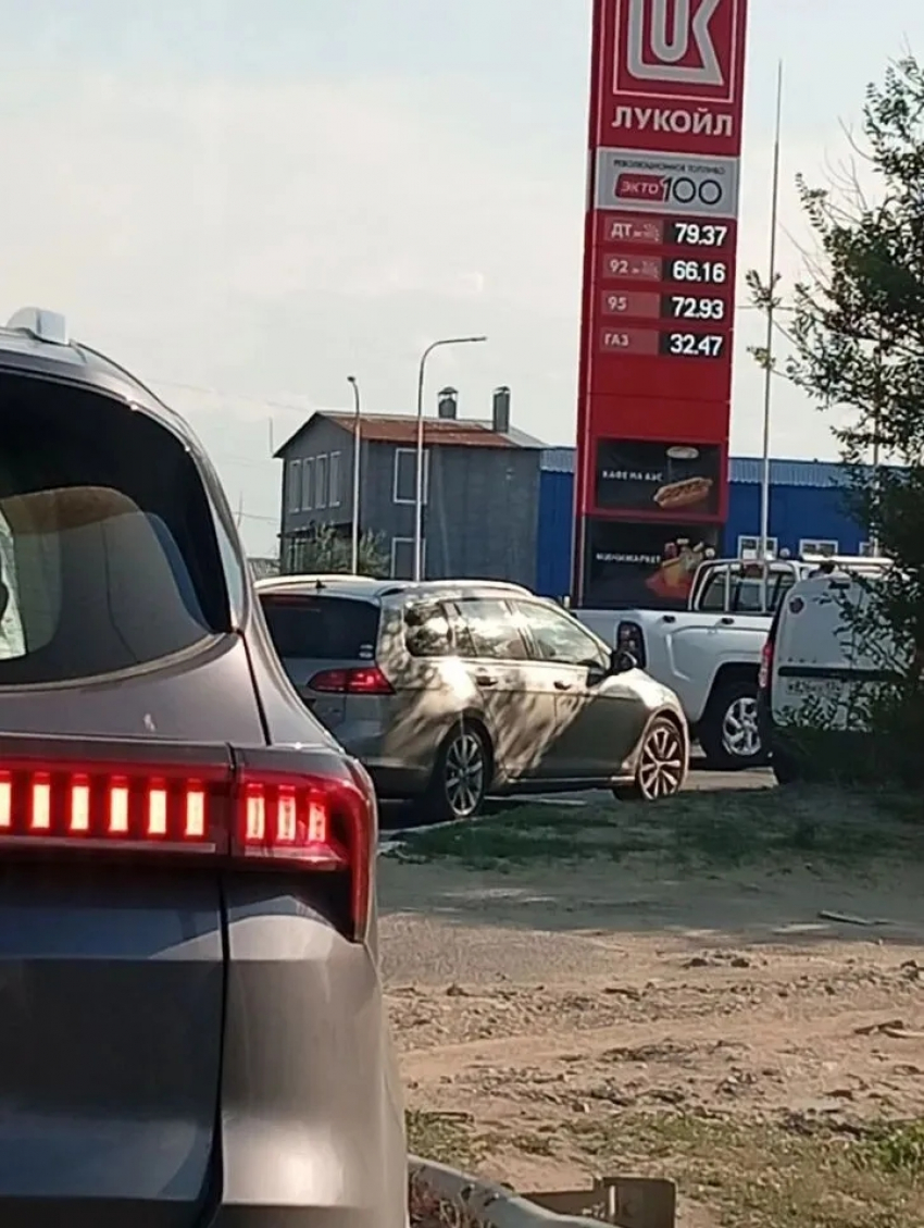 Новые цены на бензин озвучены в Волгоградской области 