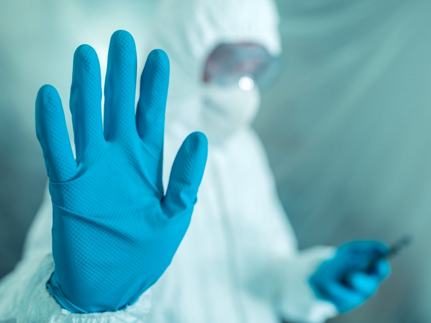 Один всплеск заражений коронавирусом сменяет другой: 23 ноября в Волгоградской области сразу 5 смертей и 229 зараженных