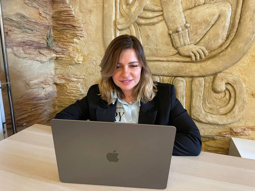 Яндекс превратит Телемост в универсальный инструмент для общения — с видеозвонками, чатами и искусственным интеллектом