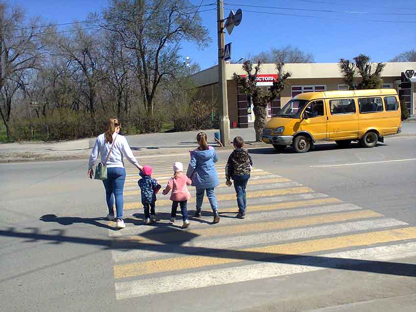 Ковидная статистика в Волгоградской области: заразившихся все меньше, а покойников - увы...