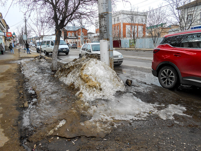 Слабый утренний снег предсказали синоптики камышанам сегодня, 17 марта