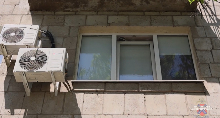 Трехлетний ребенок вывалился из окна в Волгограде