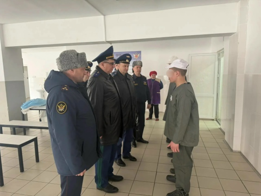 Заместитель прокурора Волгоградской области провел проверку учреждений уголовно-исполнительной системы, расположенных в Камышине
