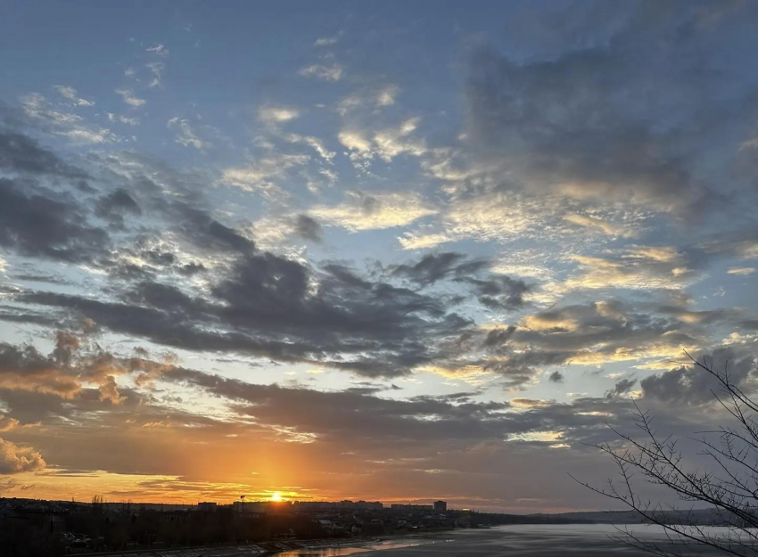 Авиарейсы из Египта и Москвы задерживаются в Волгограде: отбита атака БПЛА 