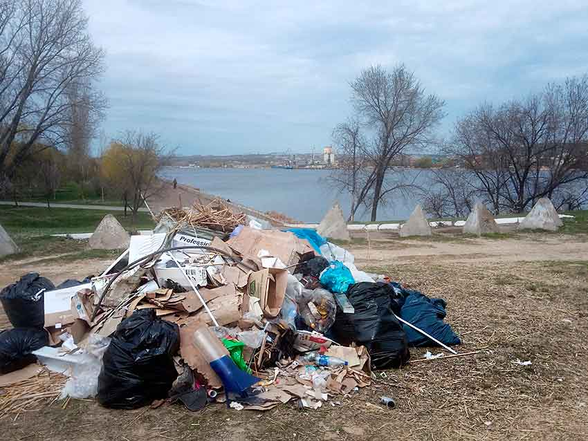 Таинственная камышанка Людмила Петросова - учредитель известного в Камышине «мусорного» ООО «Спецавтотранс» купила себе квартиру в столичном небоскребе