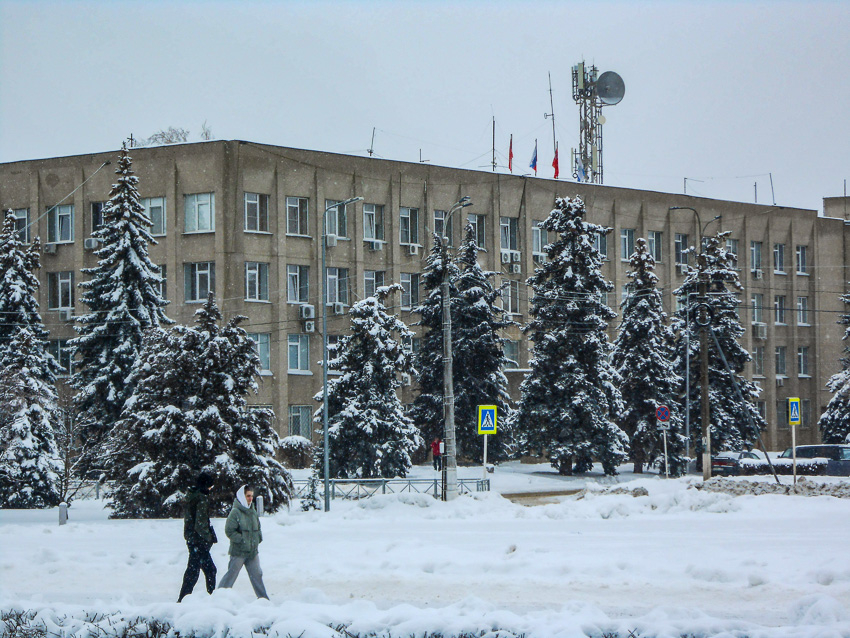 Волжский подает пример Камышину в отношении к почетным гражданам города