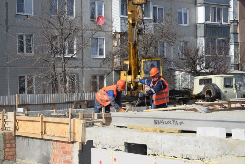 В Камышине рассчитывают уже в этом году устроить новоселья в 4-м микрорайоне для очередников из городских трущоб