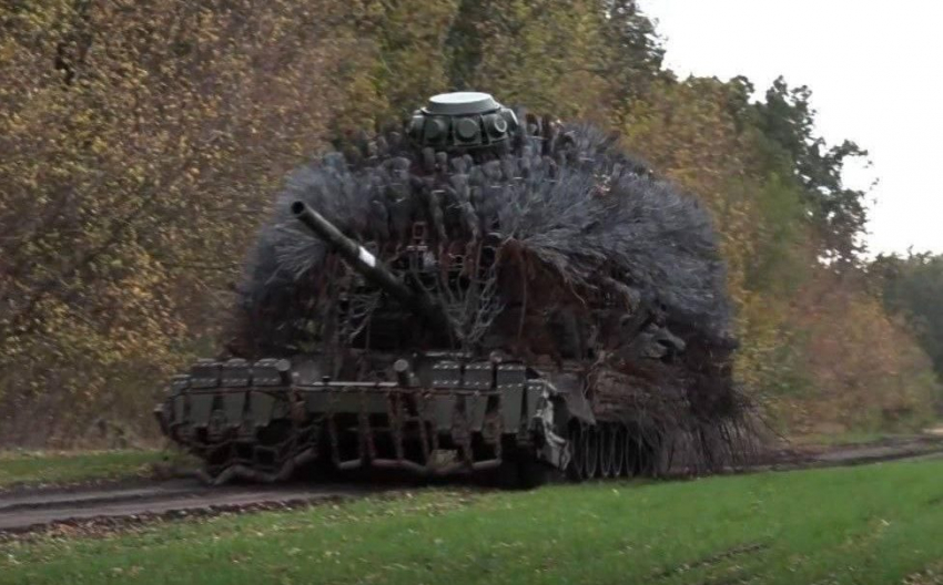 Танк-ёж поверг в ужас врага: на фронте заметили необычную боевую машину ВС РФ (ВИДЕО), - «Блокнот - Россия"