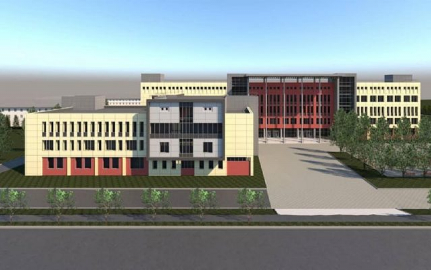 Камышанам показали, какой будет новая поликлиника на месте снесенной старой школы №1 на улице Советской