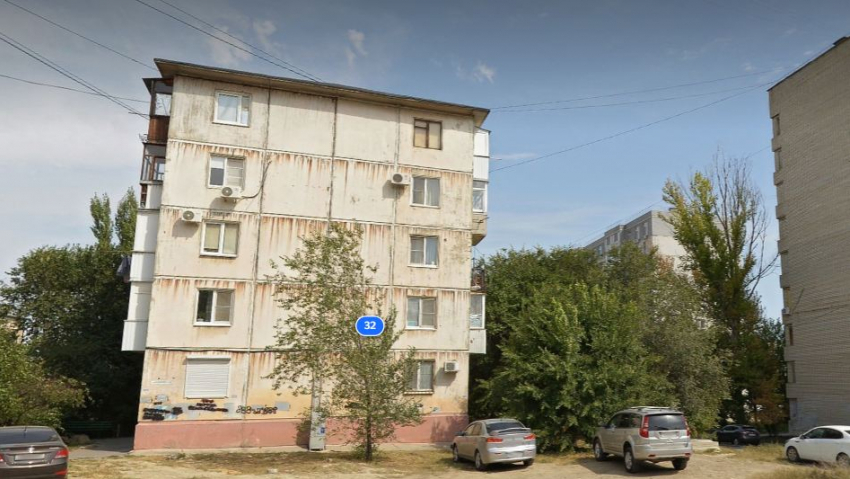 Жилая пятиэтажка пострадала при массированной атаке украинских БПЛА на Волгоград  сегодня, 29 мая