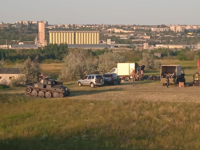 По какому случаю в Камышине на 3-м городке появился «фашистский танк"?