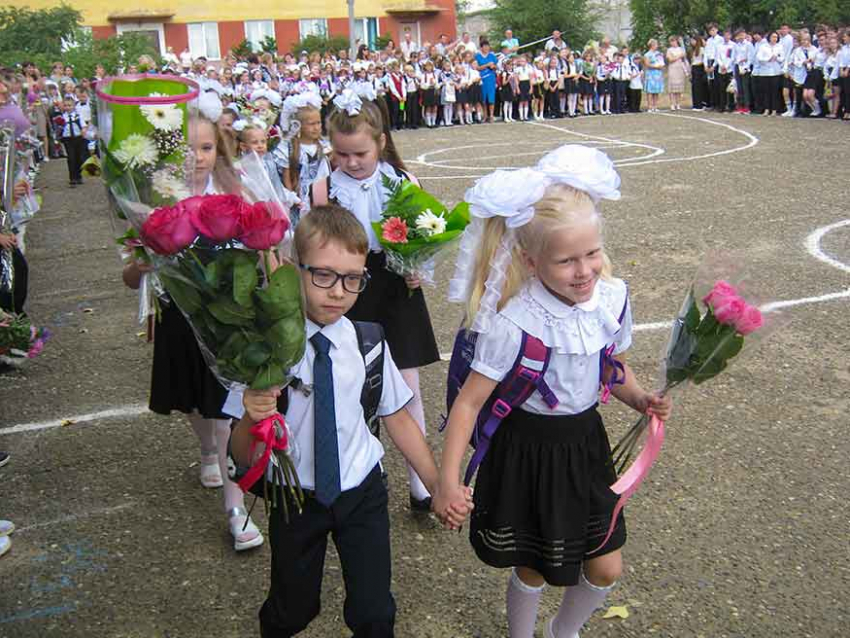 За последний месяц в Волгоградской области вырос спрос на учителей и преподавателей