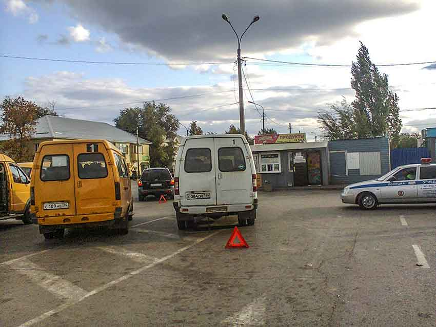  В Камышине администрация Станислава Зинченко обнародовала документ с перечнем городских автобусных маршрутов, в котором нескольких «пропавших» маршрутов так и нет